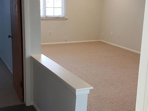 4th image of 8150 Crestview Dr APT 7