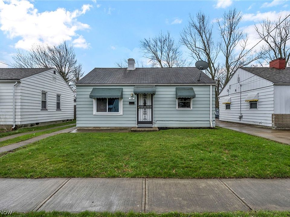 13117 Wainfleet Ave Cleveland OH 44135 Zillow