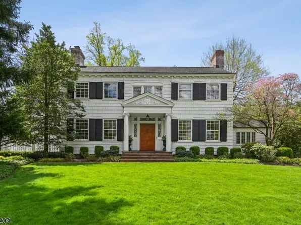 77 Knollwood Rd, Millburn Twp., NJ 07078