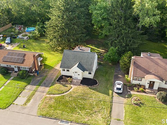 3rd image of 51 Lawrence Street