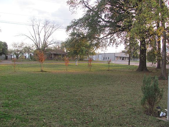 5th image of 1801 State Highway 31 E