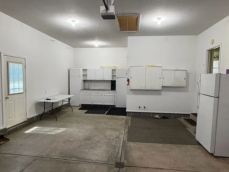 233 S Bayshore Dr — Photo 21