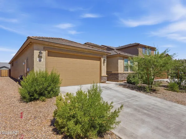 8000 S Expedition Dr, Tucson, AZ 85747