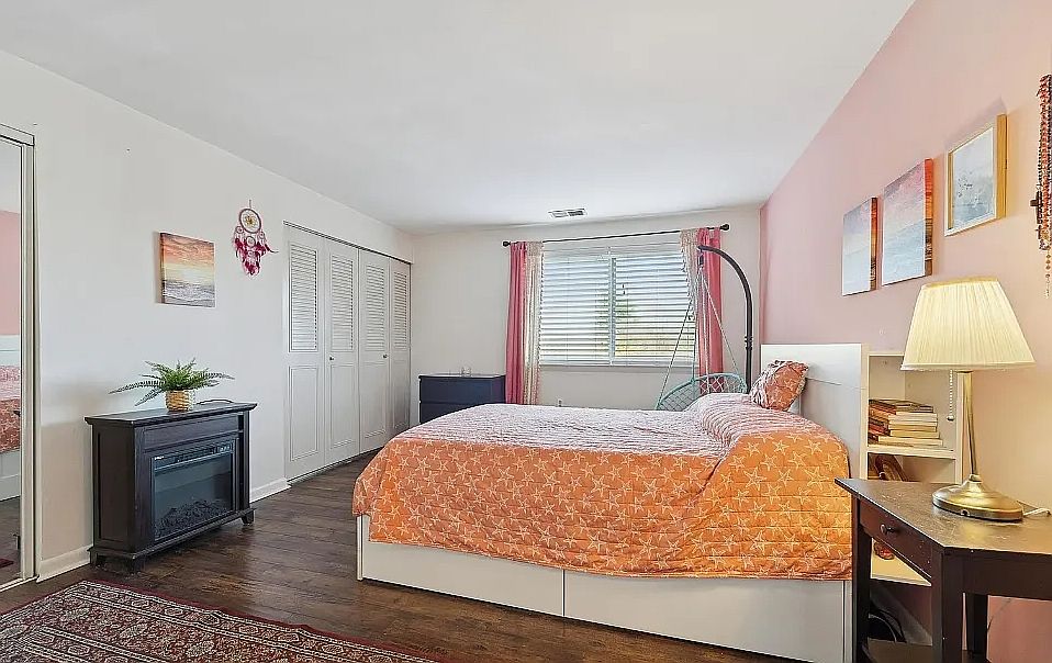 1st image of 2531 Emerald St