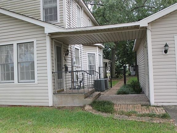 3rd image of 809 14th St