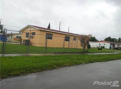 1st image of 6221 SW 8th Ct