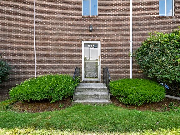 3rd image of 180A River St APT 2