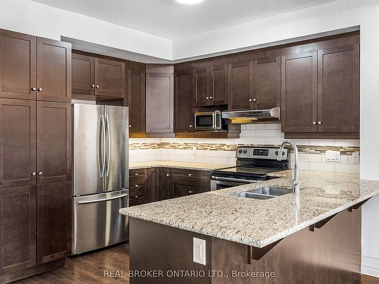 43 Claridge Dr — Photo 9