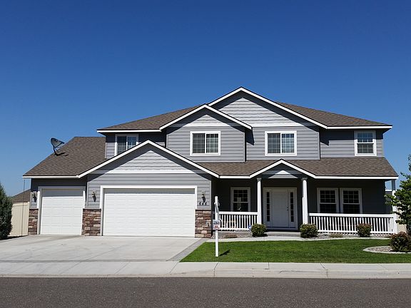 Nice Lot - Space on Sides