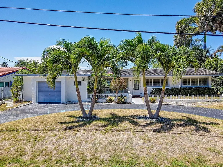 2041 Coral Reef Dr — Photo 45