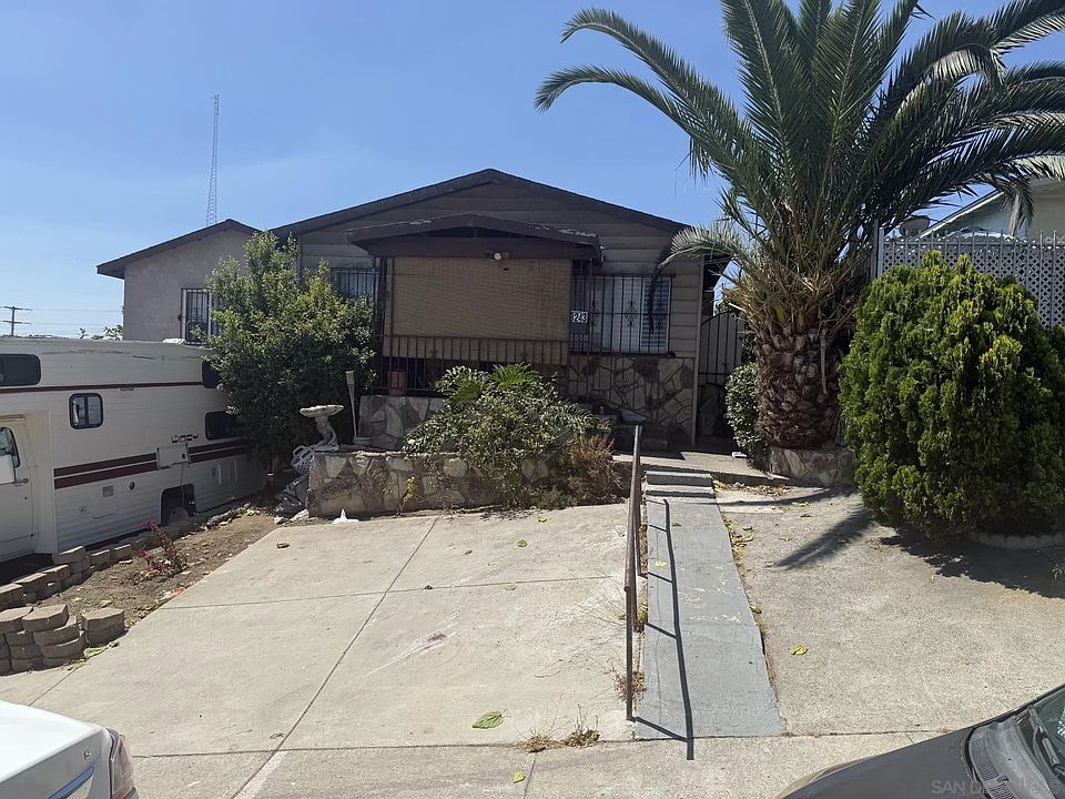 1st image of 3243 Logan Ave