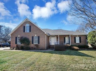 313 Country Club Ac, Kings Mountain, NC 28086
