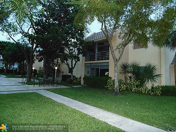 2nd image of 959 SE 2nd Ave APT 209
