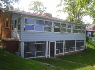 3812 Lakeshore Rd, Deckerville, MI 48427