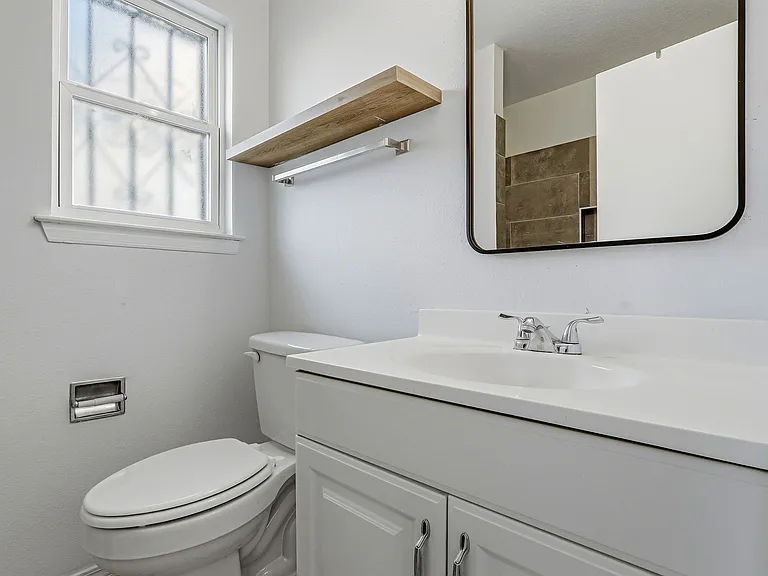 10837 Gemstone St — Photo 27