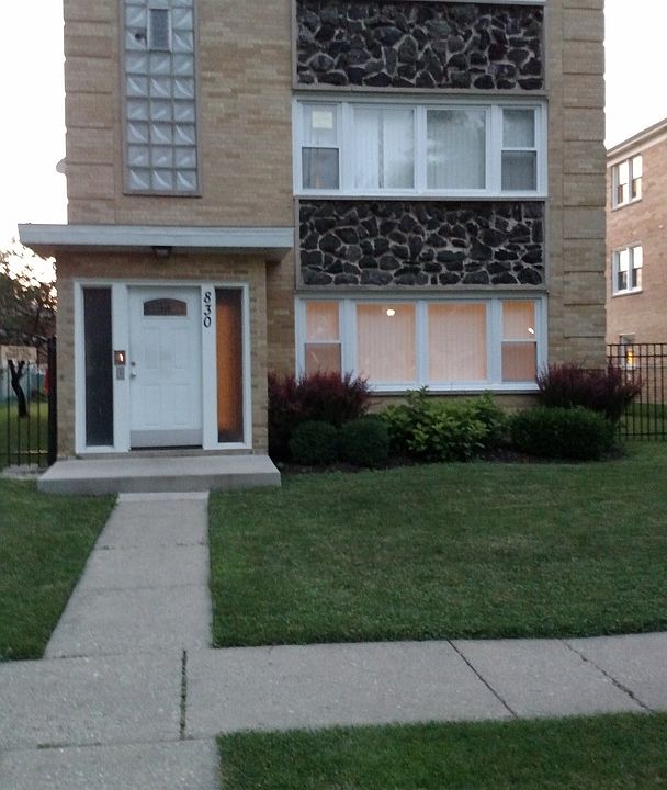 1st image of 830 E Capri Dr #2B