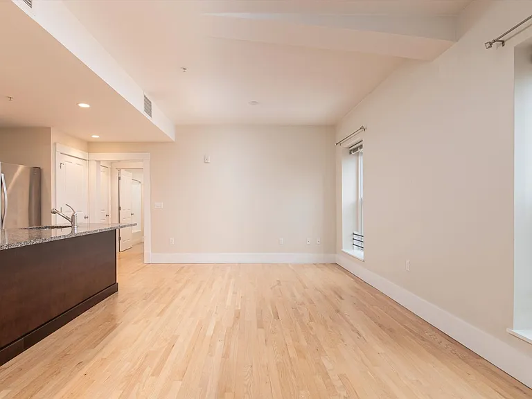 132 Main St #311 — Photo 9