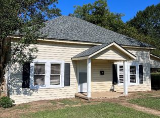 521 NW Front St, Vivian, LA 71082