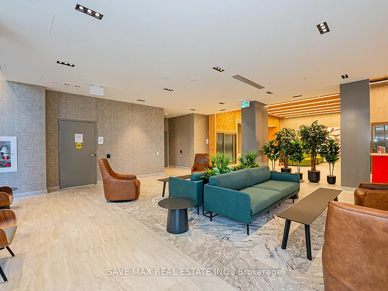 2485 Eglinton Ave W #402 — Photo 41