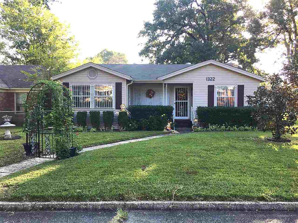 1st image of 1322 Linden Ave