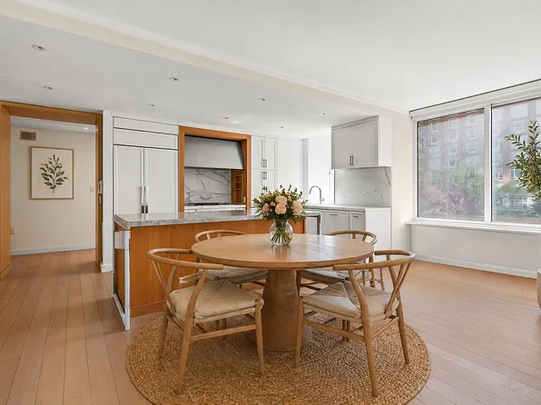 212 Warren St APT 3B, New York, NY 10282