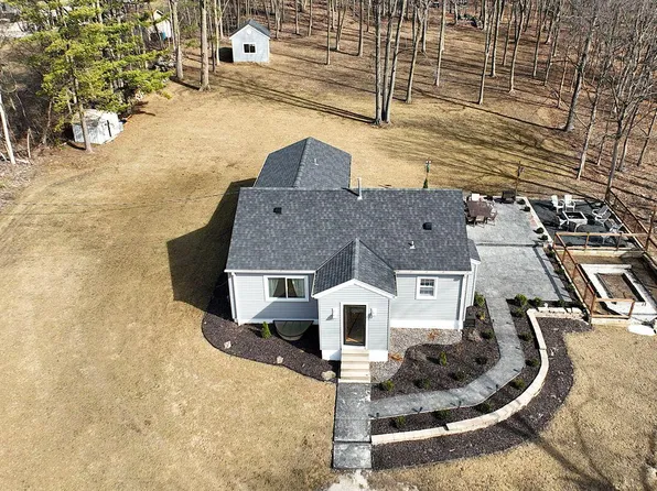 9208 South 15th AVENUE, Oak Creek, WI 53154