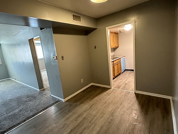 4th image of 18051 Lakeshore Blvd #205
