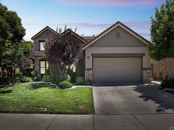 2nd image of 35694 Abelia St