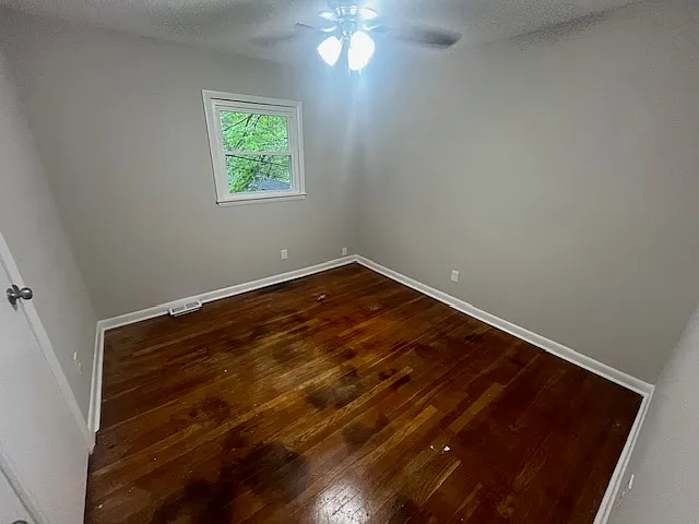 1624 College St SE #2 — Photo 3