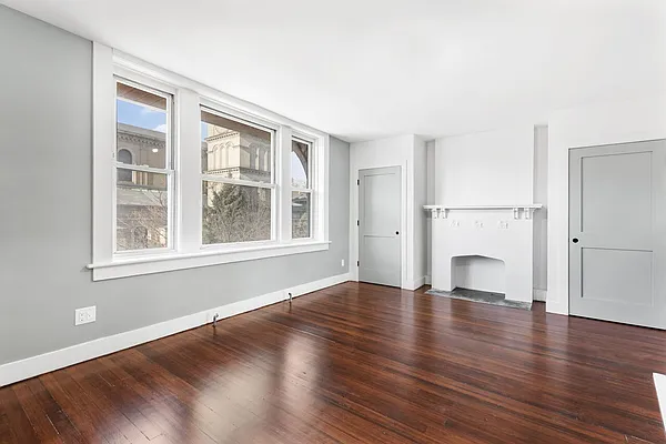 Rented by HomeCanvasr NY, Inc. | media 2