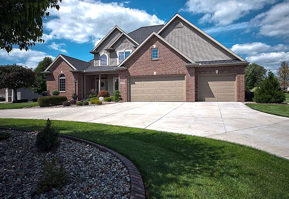 1st image of 57873 Blue Heron Dr