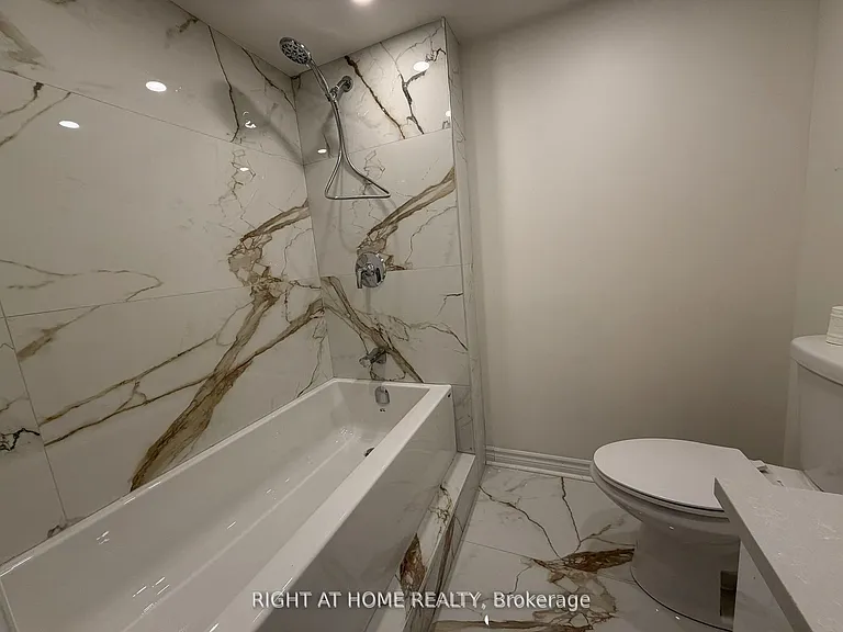 24 Springfair Ave #189 — Photo 7