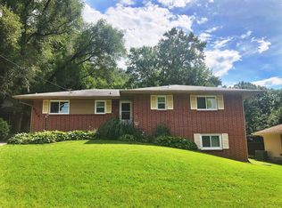 6764 Washington Ave, Windsor Heights, IA 50324