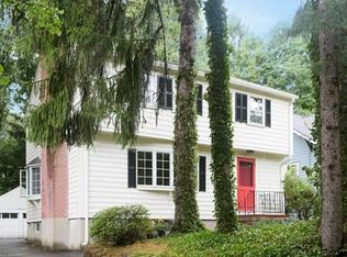 71 Spring St, Lexington, MA 02421