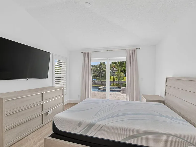 621 Anchor Point — Photo 6