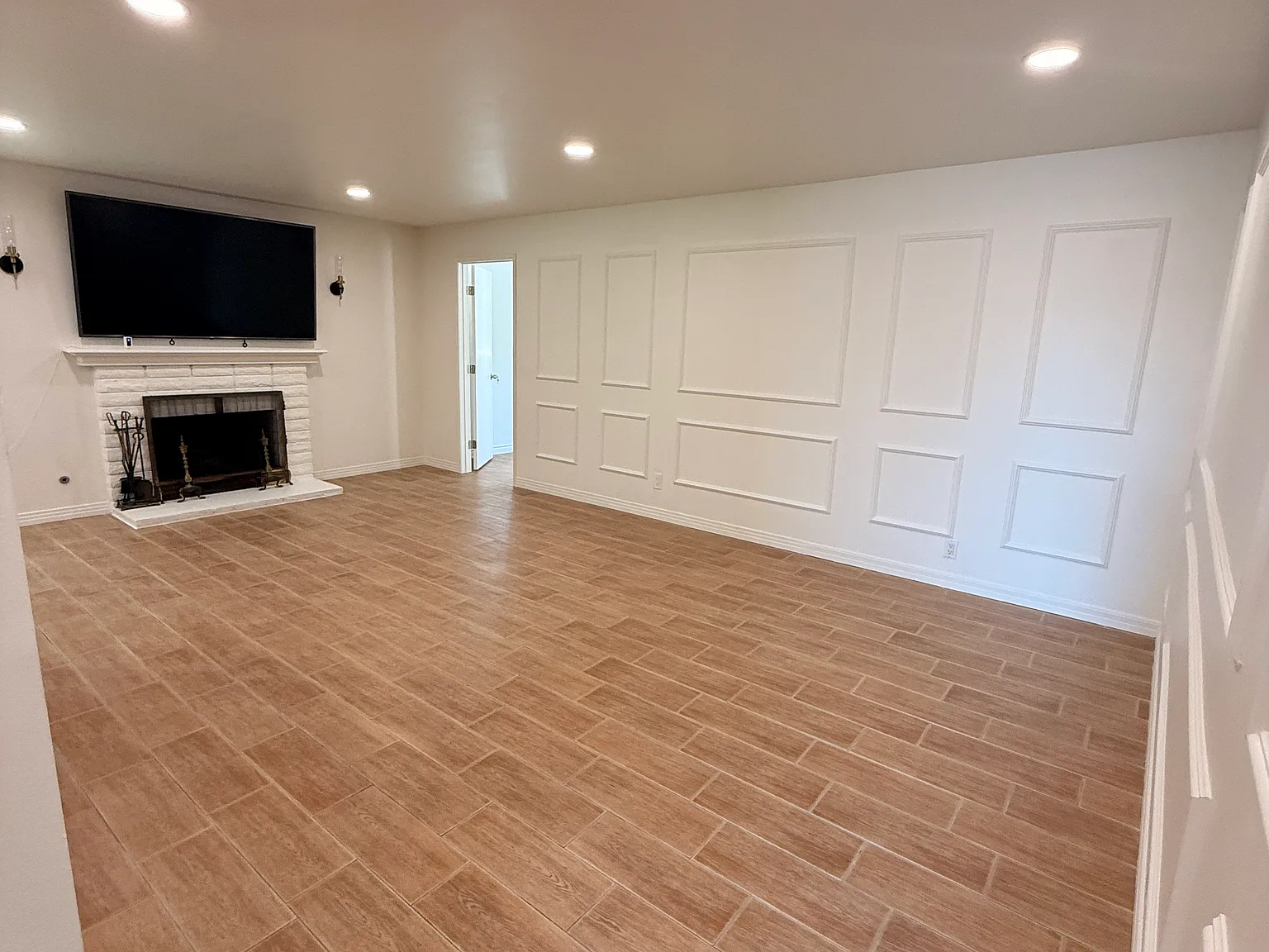 4 bed, 1800 sqft, $4,200 — Photo 2