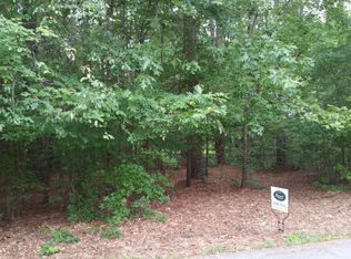 116 Valley Rd, Greenwood, SC 29646