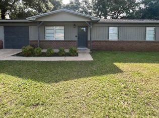 4208 Bell Ln, Pace, FL 32571