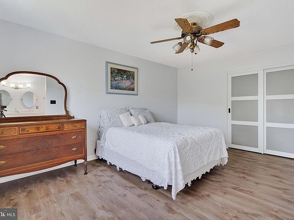5th image of 13400 Catoctin Ct
