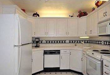 3rd image of 492 Burns Ave