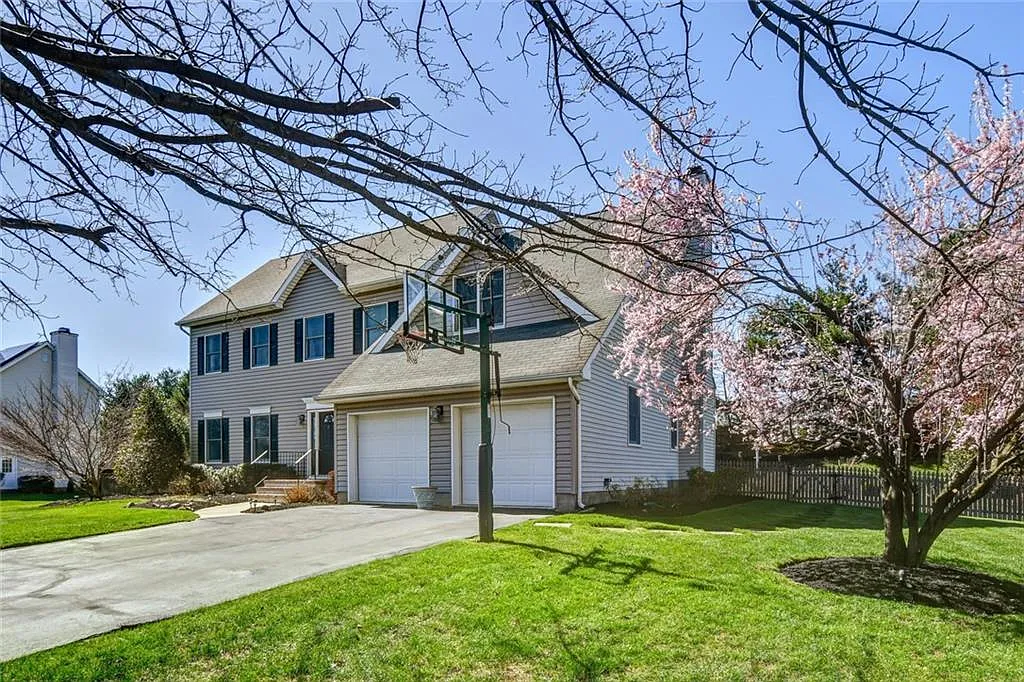 14 Knight Dr W photo 1