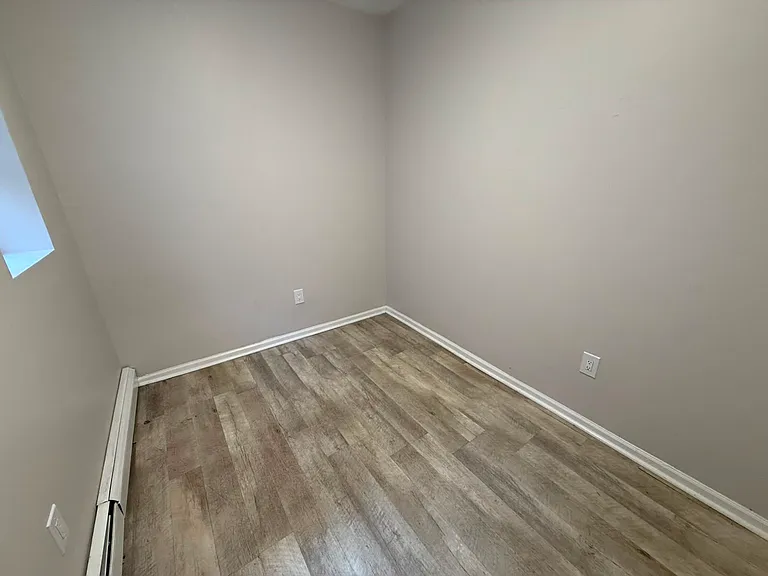 22 Emory St #14E — Photo 4