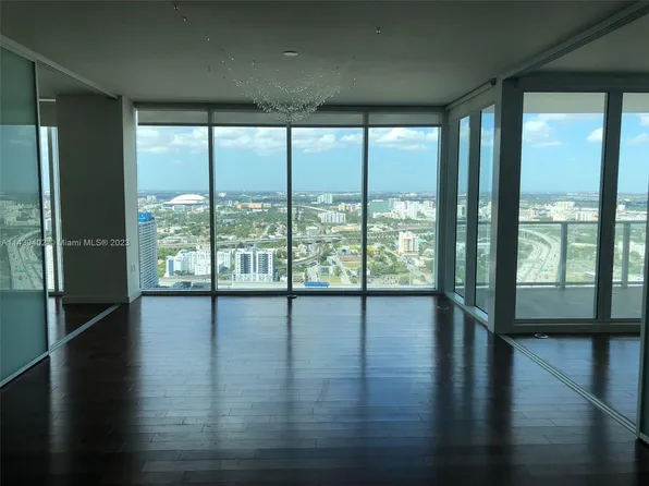 1040 Biscayne Blvd APT 3706, Miami, FL 33132
