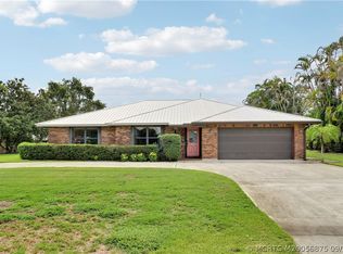 8303 SE Cumberland Cir, Hobe Sound, FL 33455