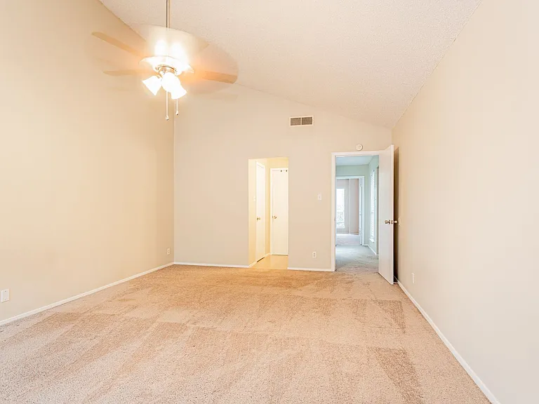 4709 Misty Slope Ln — Photo 7