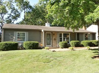 6874 Foxcroft Dr, Saint Louis, MO