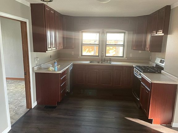 5th image of 515 54th Ave N