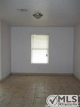3rd image of 305 Betty Jean St APT 303