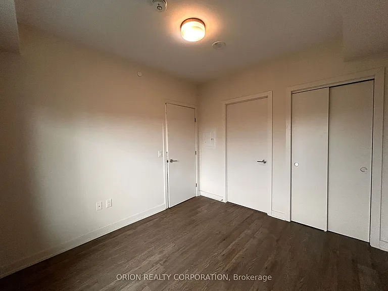 212 King William St #620 — Photo 37