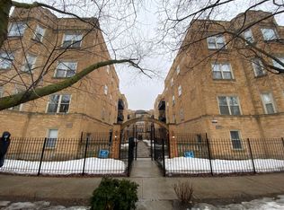 1635 W Farwell Ave #SB, Chicago, IL 60626